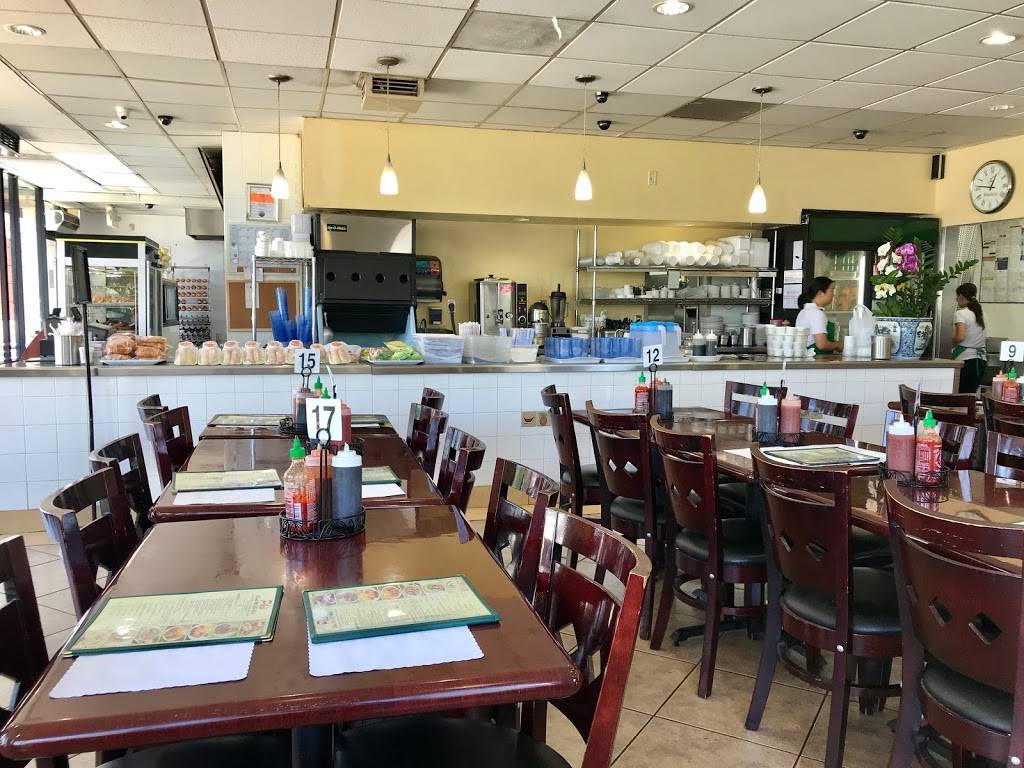 PHO Banh Mi & Che Cali | restaurant | 18122 Brookhurst St, Fountain Valley, CA 92708, USA | 7145936300 OR +1 714-593-6300