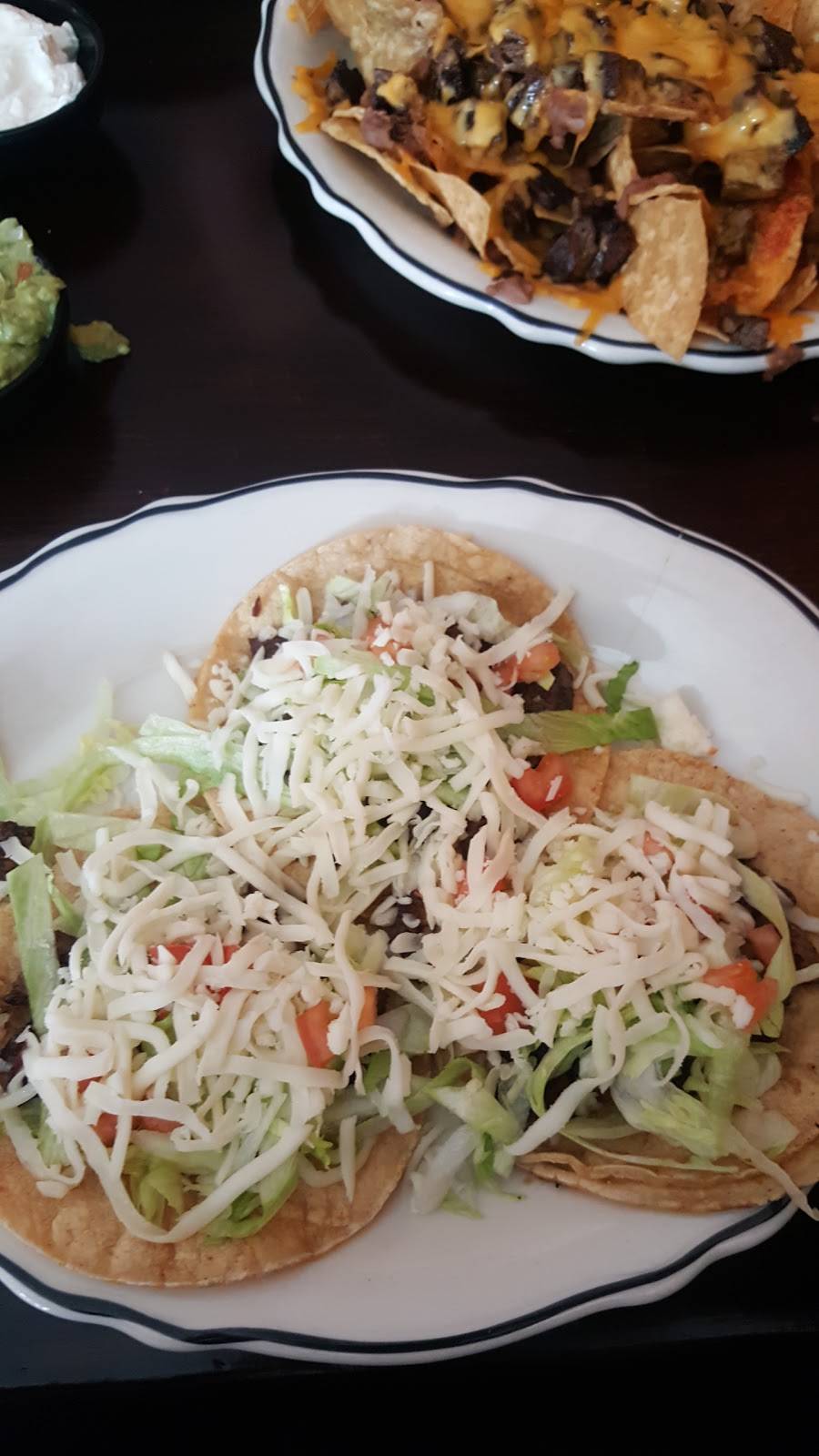 Locos Mexican Restaurant | restaurant | 1121 Essington Rd, Joliet, IL 60435, USA | 8157259060 OR +1 815-725-9060