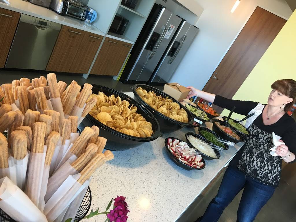 El Diferente Loncheria/ Catering | restaurant | 1198 Vine St, San Jose, CA 95110, USA | 4082186578 OR +1 408-218-6578