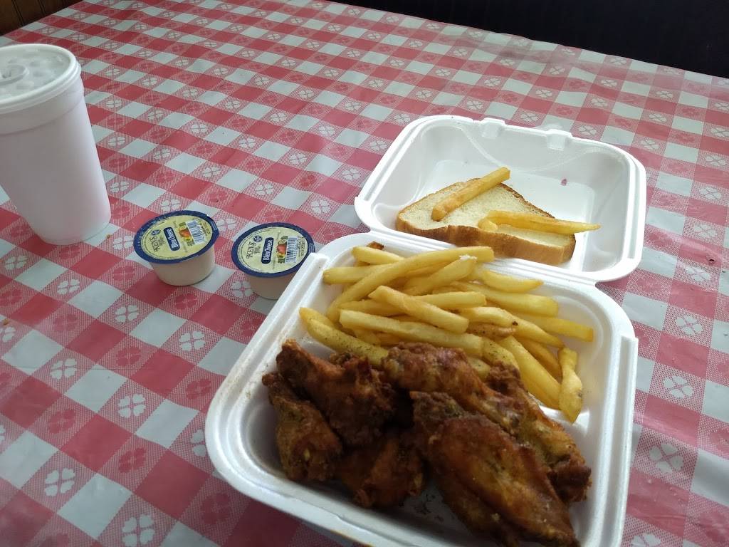 Wings R King | restaurant | 4317, 3833 E Lake Blvd, Birmingham, AL 35217, USA | 2058410303 OR +1 205-841-0303