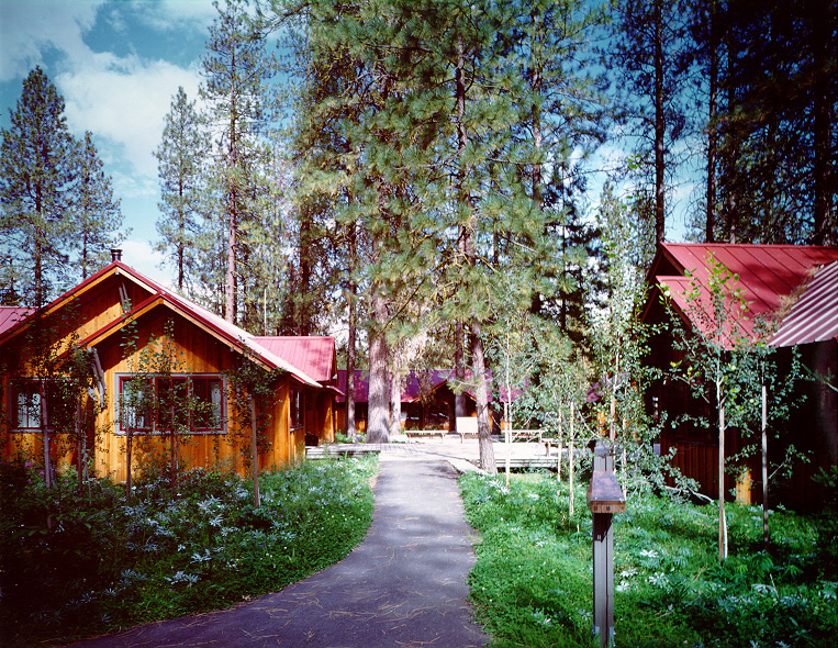 Sleeping Lady Mountain Resort | restaurant | 7375 Icicle Rd, Leavenworth, WA 98826, USA | 5095486344 OR +1 509-548-6344