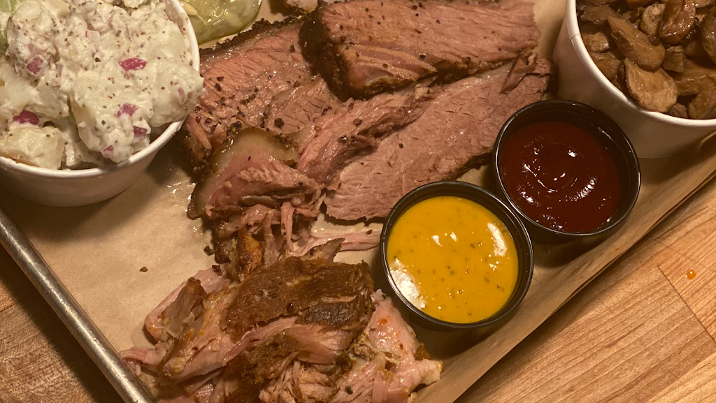 Gorilla City Meats & Sandwiches | restaurant | 2685 NW 105th Ave, Doral, FL 33172, USA | 3057731045 OR +1 305-773-1045