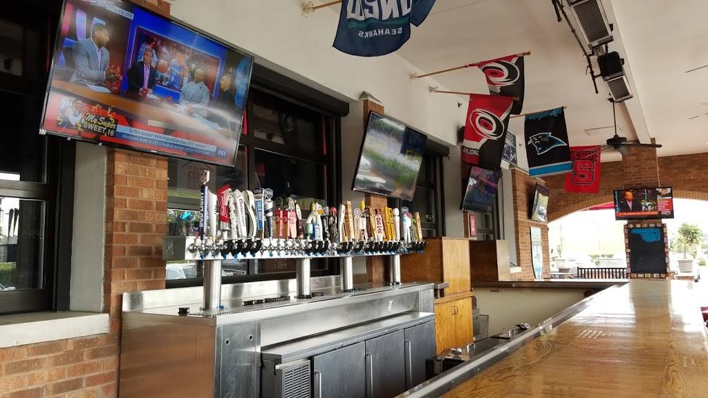 Carolina Ale House | restaurant | 317 S College Rd C, Wilmington, NC 28403, USA | 9107919393 OR +1 910-791-9393