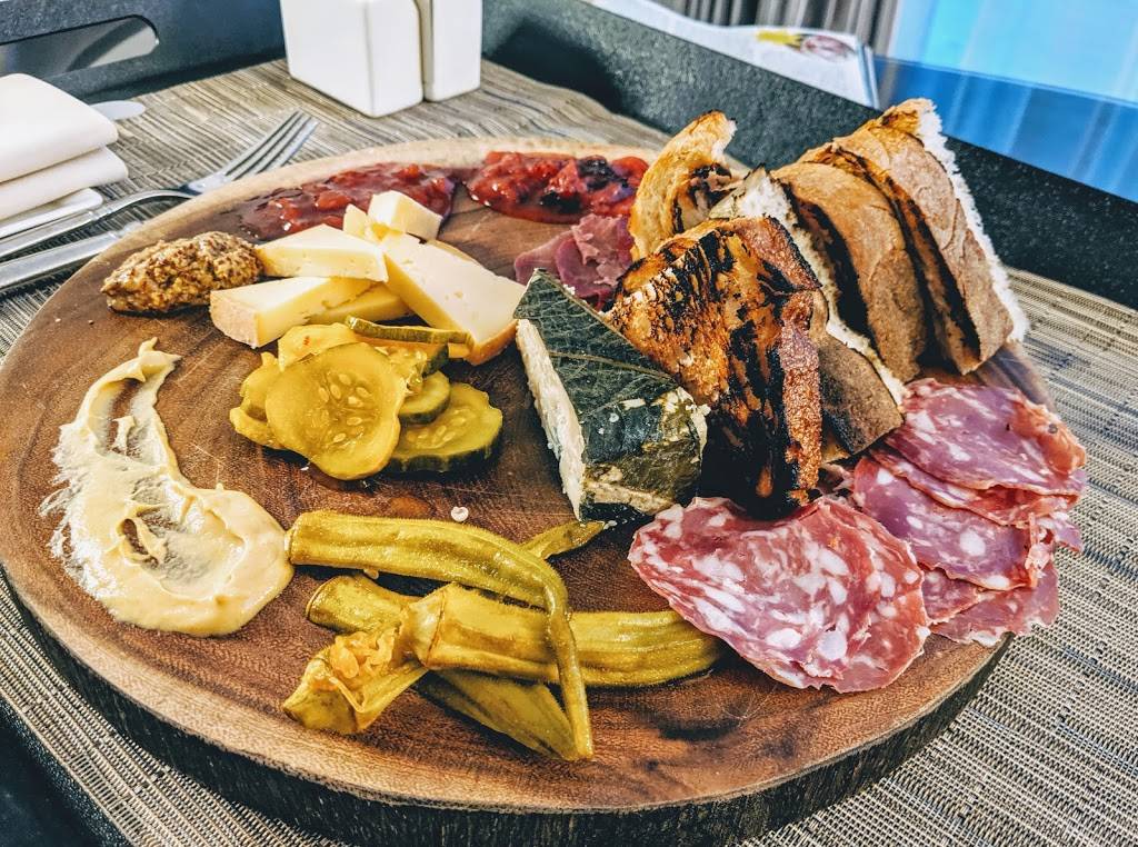 Saltwood Charcuterie & Bar | restaurant | 1065 Peachtree St NE, Atlanta, GA 30309, USA | 4047455745 OR +1 404-745-5745