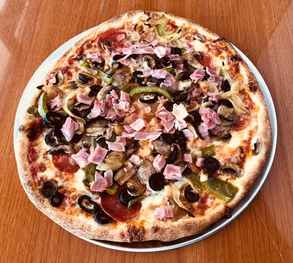 Tommasinos On 59th | night club | 1830 59th St W, Bradenton, FL 34209, USA | 9418967496 OR +1 941-896-7496