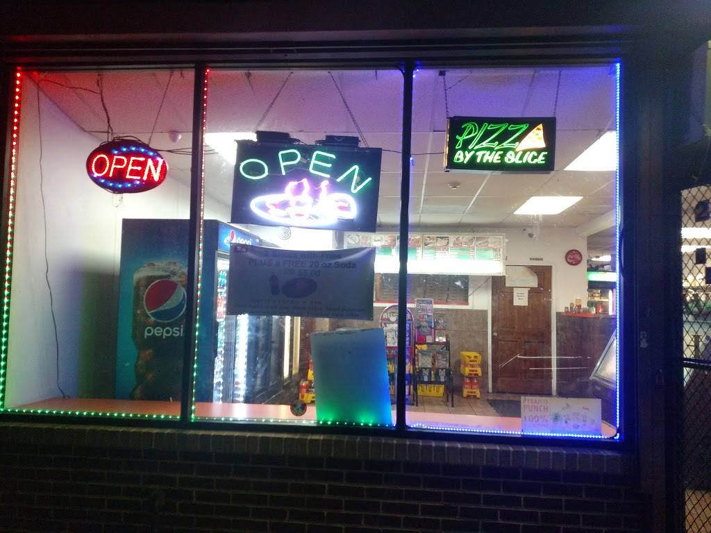 Ginos Pizza Store | restaurant | 2810 W 9th St, Chester, PA 19013, USA | 6104853315 OR +1 610-485-3315