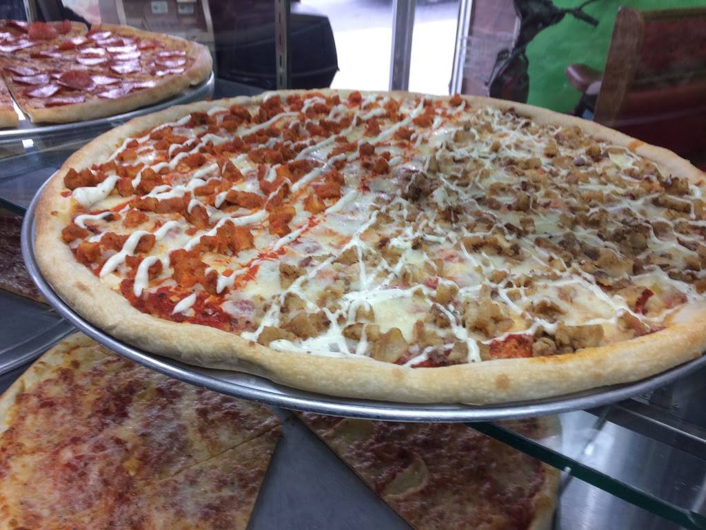 Pizza Cachapas Y Mas | restaurant | 59 W 170th St, Bronx, NY 10452, USA | 7186187990 OR +1 718-618-7990