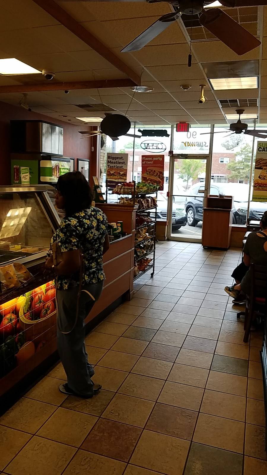 Subway | restaurant | 90 N Main St, Randolph, MA 02368, USA | 7819633434 OR +1 781-963-3434