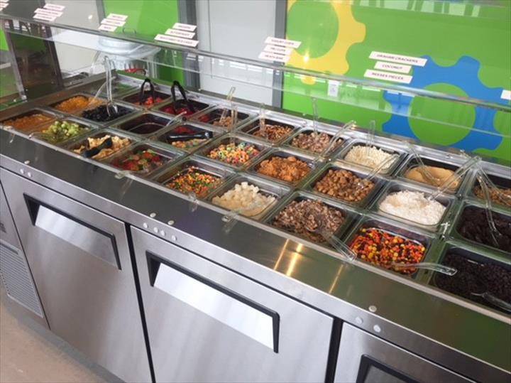 Froyo Factory | restaurant | 106 S Market St, Monticello, IL 61856, USA | 2177622233 OR +1 217-762-2233