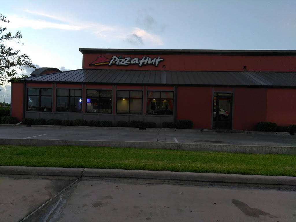 Pizza Hut | meal delivery | 2735 W Wheeler Ave, Aransas Pass, TX 78336, USA | 3617582813 OR +1 361-758-2813