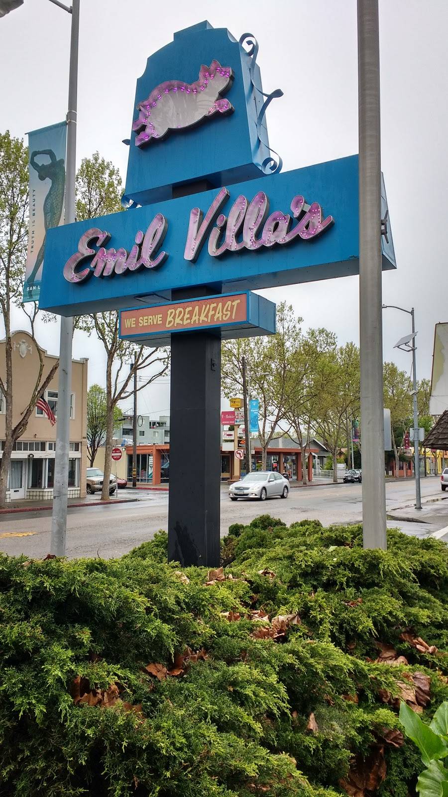 Emil Villas Hickory Pit - San Leandro | restaurant | 1800 E 14th St, San Leandro, CA 94577, USA | 5103577776 OR +1 510-357-7776