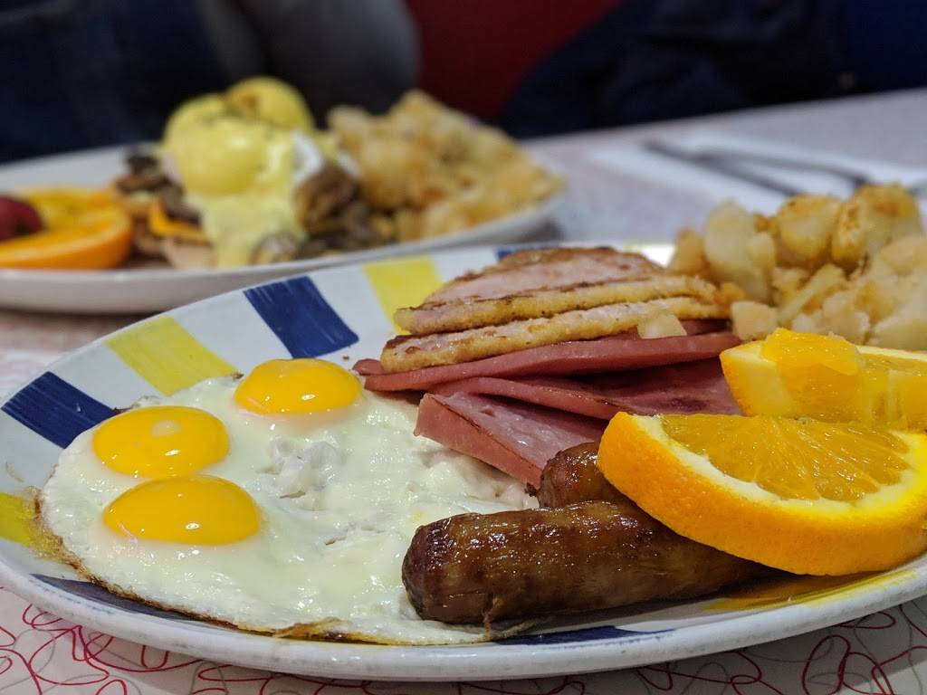 Wimpys Diner | restaurant | 590 Sheppard Ave W, North York, ON M3H 2S1, Canada | 4166357013 OR +1 416-635-7013