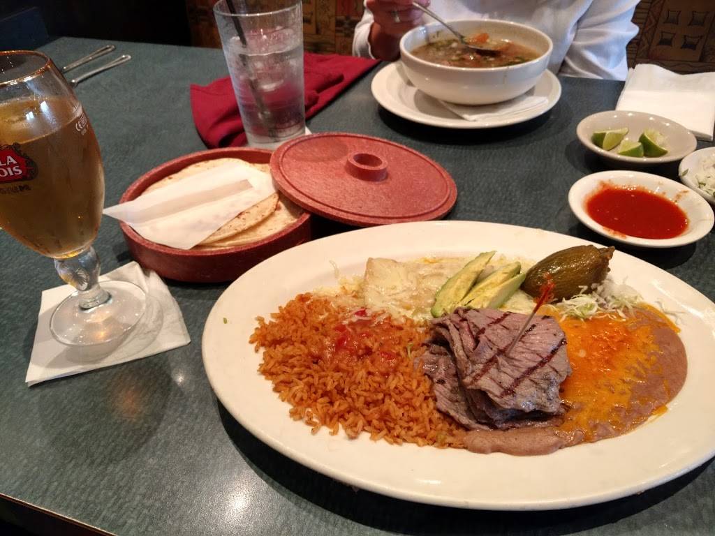 Miguels California Mexican Cocina | restaurant | 2417, 26592 Towne Centre Dr, Foothill Ranch, CA 92610, USA | 9495971079 OR +1 949-597-1079