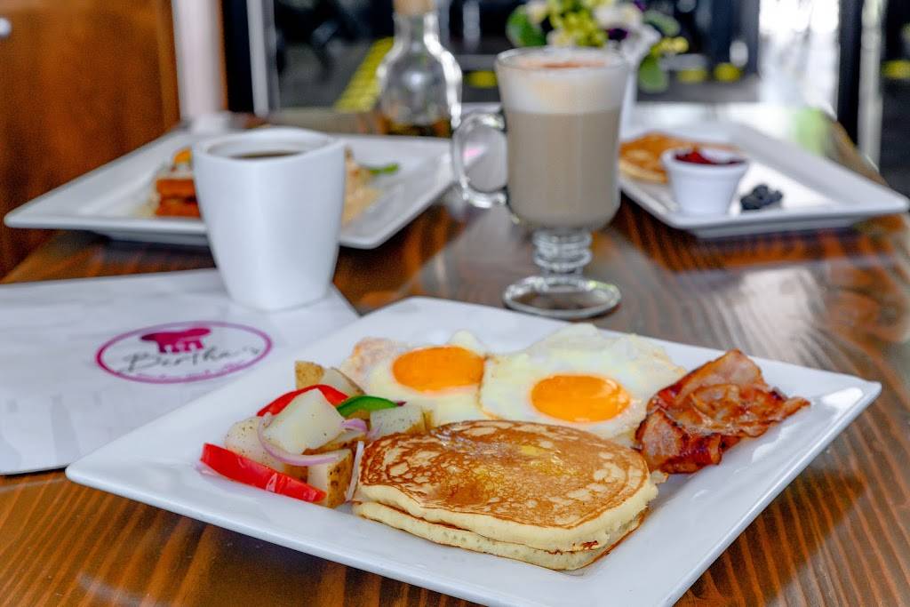 Berthas Kitchen & Coffee | restaurant | Interior 1 y 2, José Clemente Orozco 1412, Zona Urbana Rio Tijuana, 22010 Tijuana, B.C., Mexico | 016642000527 OR +52 664 200 0527