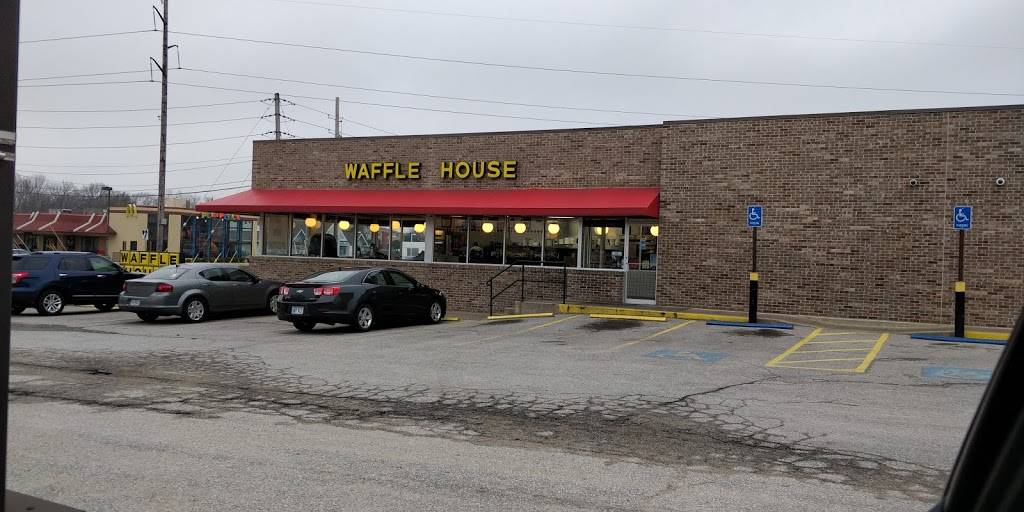 Waffle House | restaurant | 10910 W 75th St, Shawnee, KS 66214, USA | 9132683104 OR +1 913-268-3104