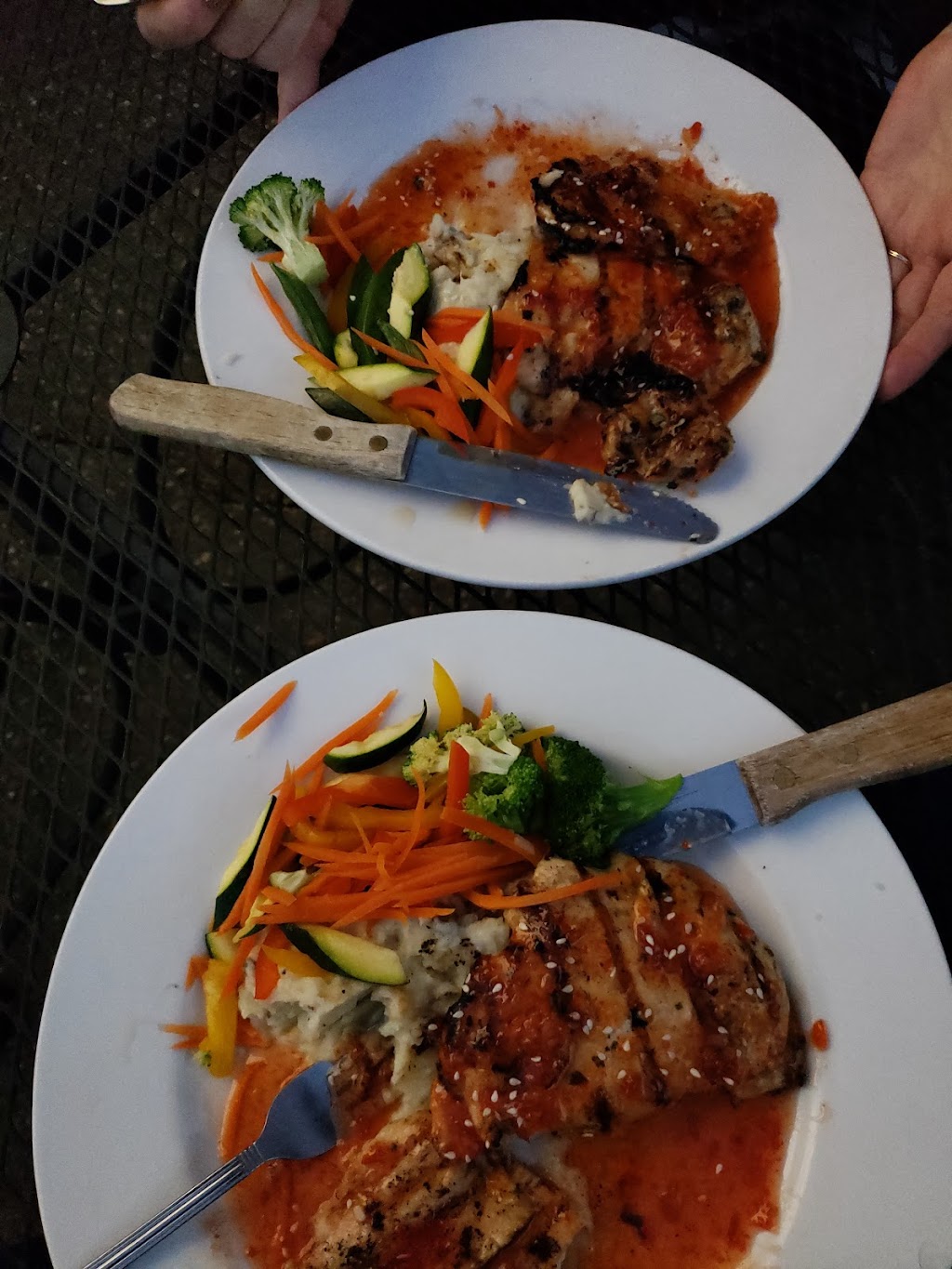 Sweet Lorraines | restaurant | 384 Main St, Quincy, CA 95971, USA | 5302835300 OR +1 530-283-5300