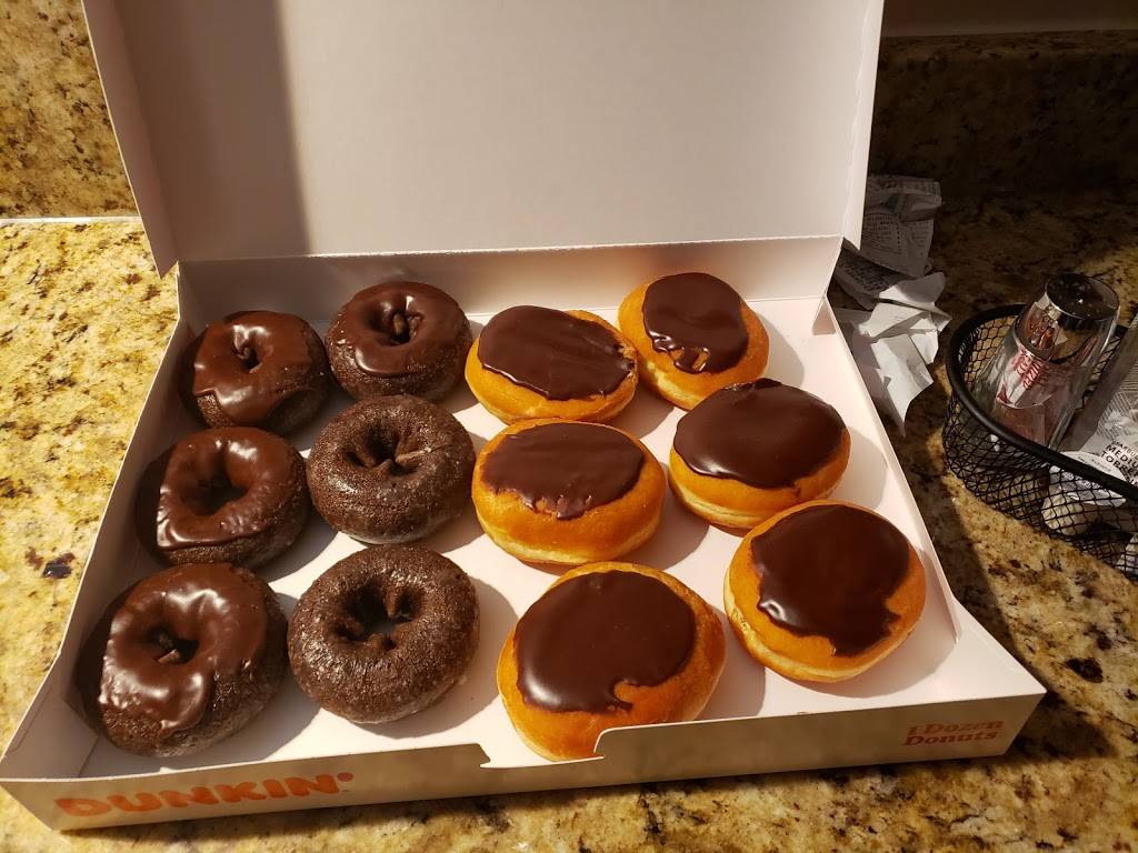 Dunkin | bakery | 13605 S Apopka Vineland Rd, Orlando, FL 32821, USA | 4072387800 OR +1 407-238-7800