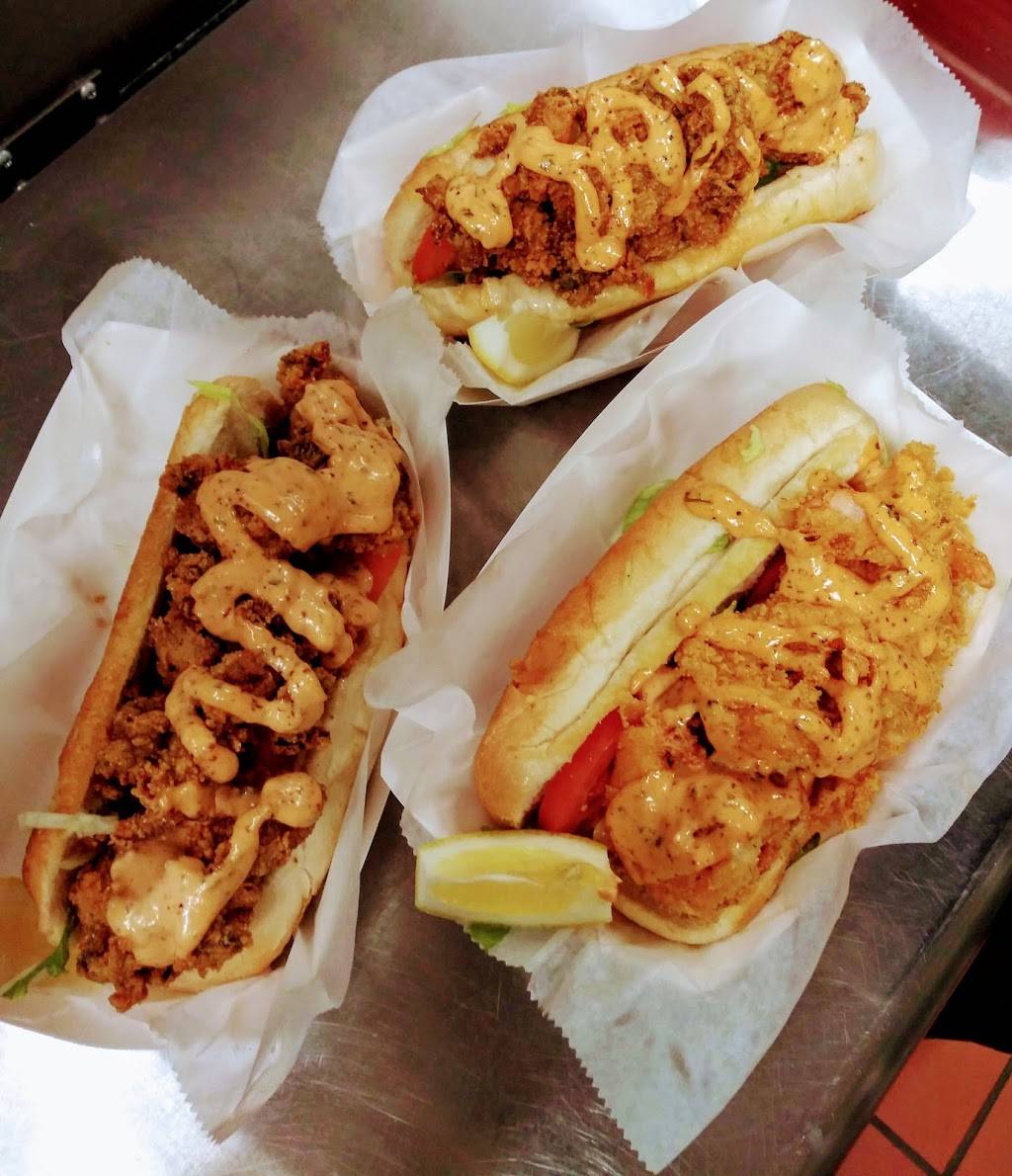 Boil Bay | restaurant | 3244 Holland Road Suite 100, Virginia Beach, VA 23453, USA | 7576898888 OR +1 757-689-8888