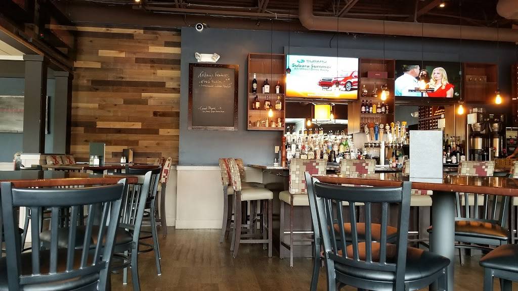 Three Squares Craft Kitchen & Cocktails | restaurant | 669 Highland Ave, Needham, MA 02494, USA | 7814444644 OR +1 781-444-4644