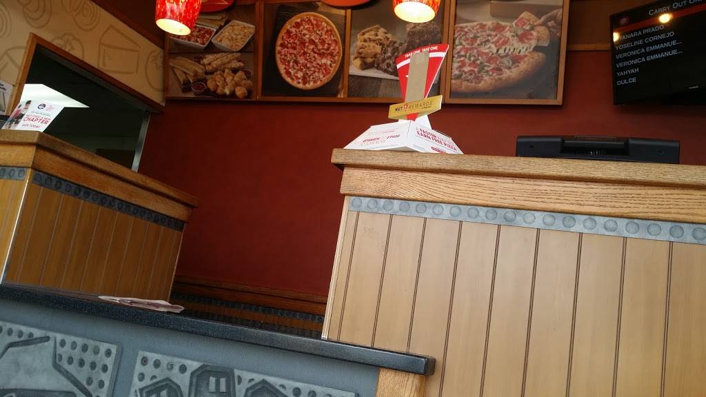 Pizza Hut | restaurant | 595 S Mt Vernon Ave, San Bernardino, CA 92410, USA | 9098894440 OR +1 909-889-4440