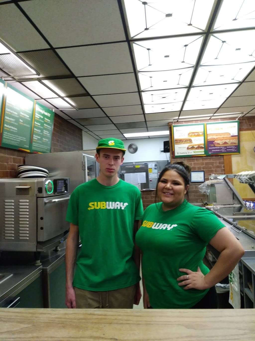 Subway | restaurant | 2216 Madison Ave, Granite City, IL 62040, USA | 6184512859 OR +1 618-451-2859