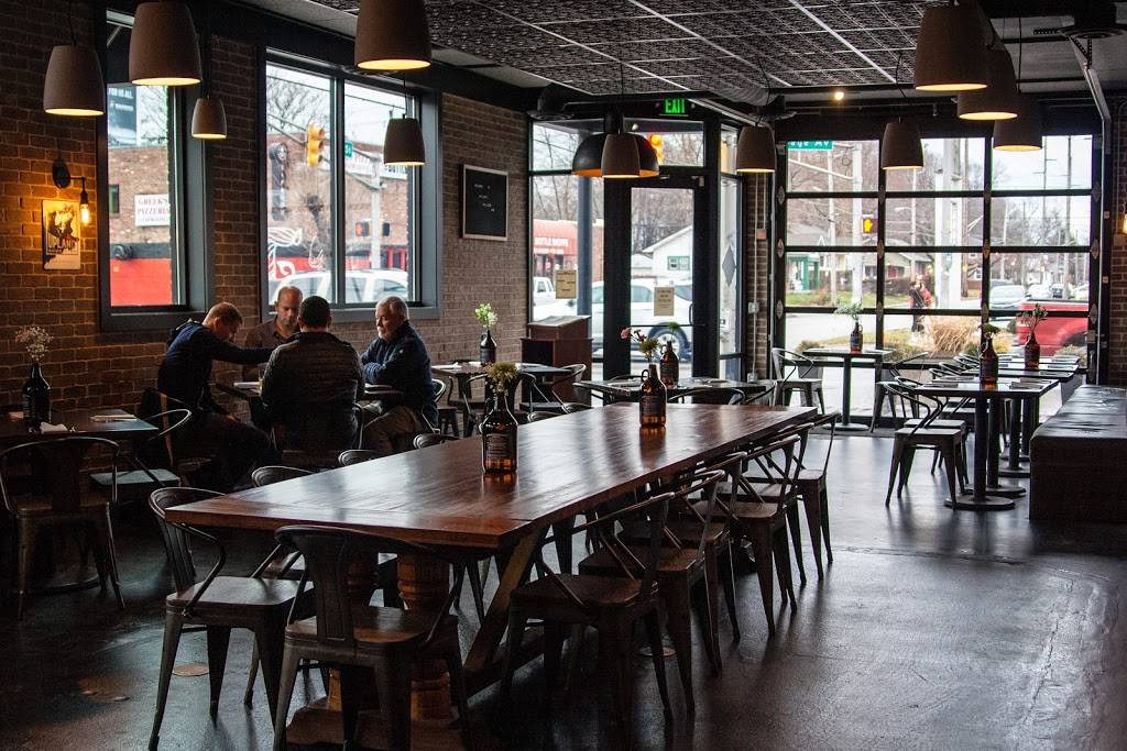 Upland College Ave Tasting Room | restaurant | 4842 N College Ave, Indianapolis, IN 46205, USA | 3176023931 OR +1 317-602-3931