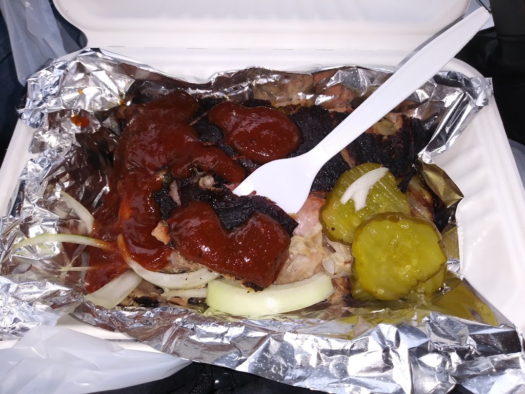 Goebel’s Country Store | restaurant | 22299 OR-62, Shady Cove, OR 97539, USA | 5418783807 OR +1 541-878-3807