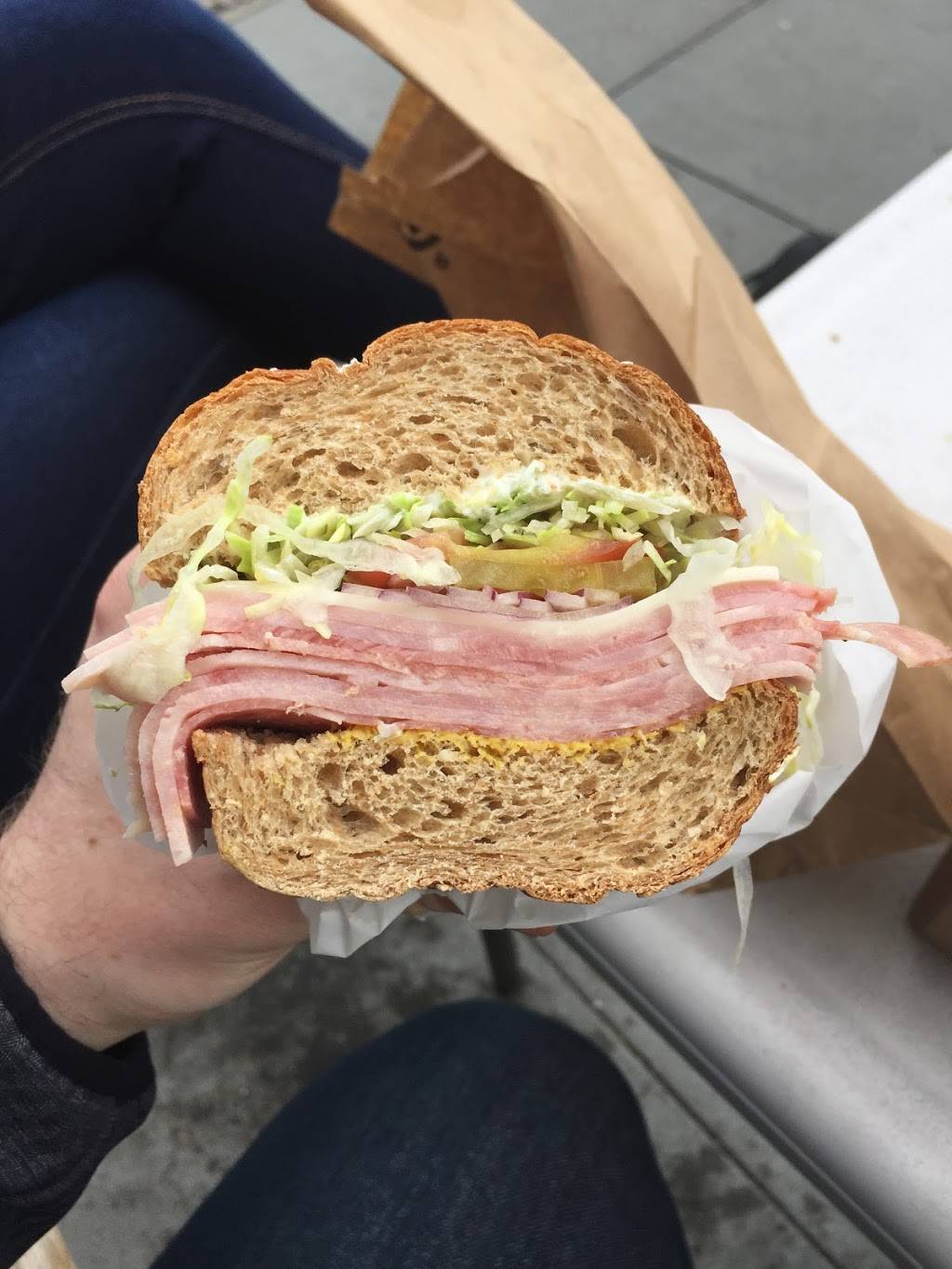 Freddies Sandwiches | meal takeaway | 300 Francisco St, San Francisco, CA 94133, USA | 4154332882 OR +1 415-433-2882