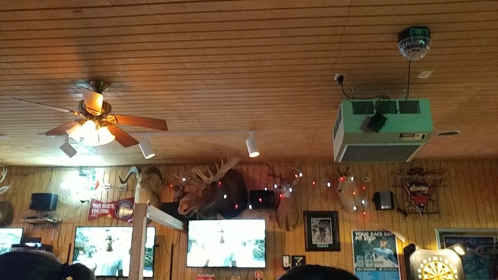 Jet Lanes | restaurant | 206 N Main St, N Main Ave, Presho, SD 57568, USA | 6058952559 OR +1 605-895-2559