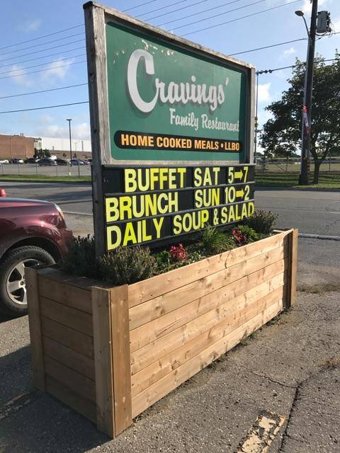 Cravings Family Restaurant | restaurant | 208 7th Ave, Hanover, ON N4N 2H1, Canada | 5193647141 OR +1 519-364-7141