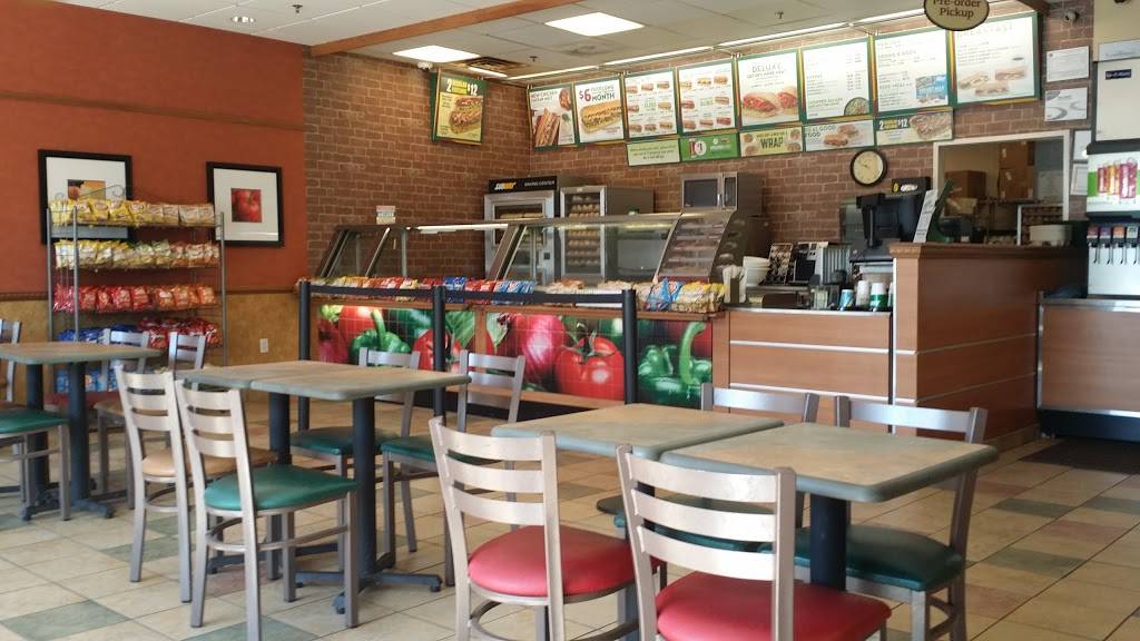 Subway | restaurant | 6204, 150-C, New Boston St, Woburn, MA 01801, USA | 7815690550 OR +1 781-569-0550