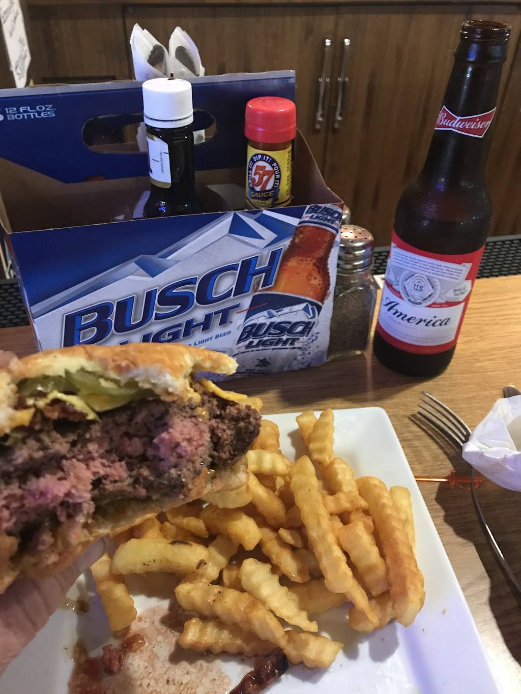 Garden Steakhouse and Lounge | restaurant | 2007 Highway 71 N, Jackson, MN 56143, USA | 5078473110 OR +1 507-847-3110