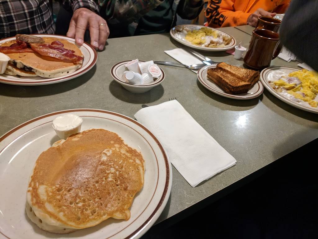 Brights Restaurant | restaurant | 1025 S State St, Ephrata, PA 17522, USA | 7177381177 OR +1 717-738-1177