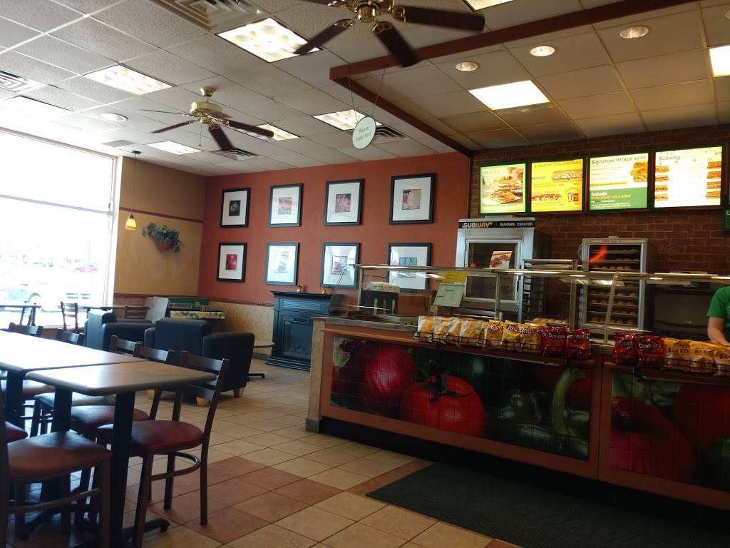 Subway | restaurant | 4920 Milan Rd, Sandusky, OH 44870, USA | 4196211211 OR +1 419-621-1211