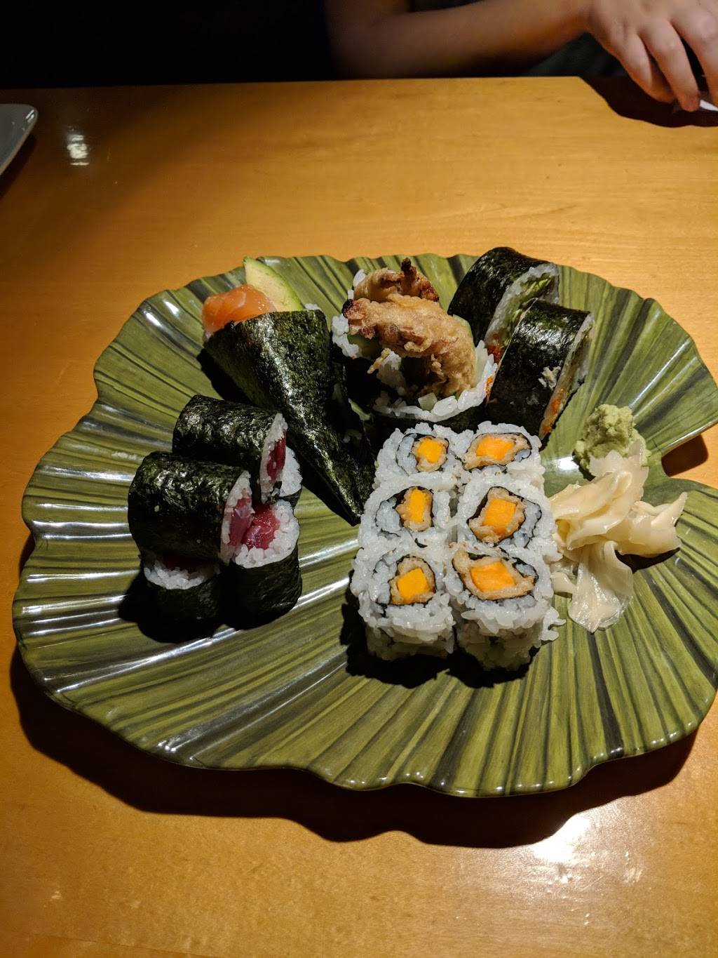 Asian Gourmet | restaurant | 794 Elm St, Concord, MA 01742, USA | 9783698114 OR +1 978-369-8114