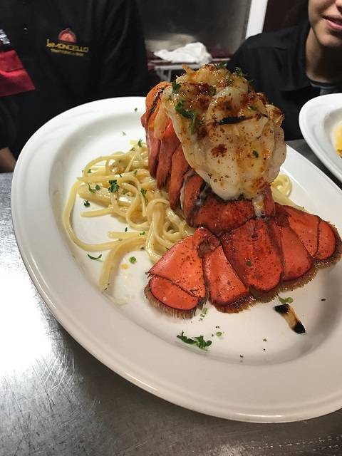 Limoncello Trattoria & Bar | restaurant | 229 Woodcleft Ave, Freeport, NY 11520, USA | 5162239600 OR +1 516-223-9600