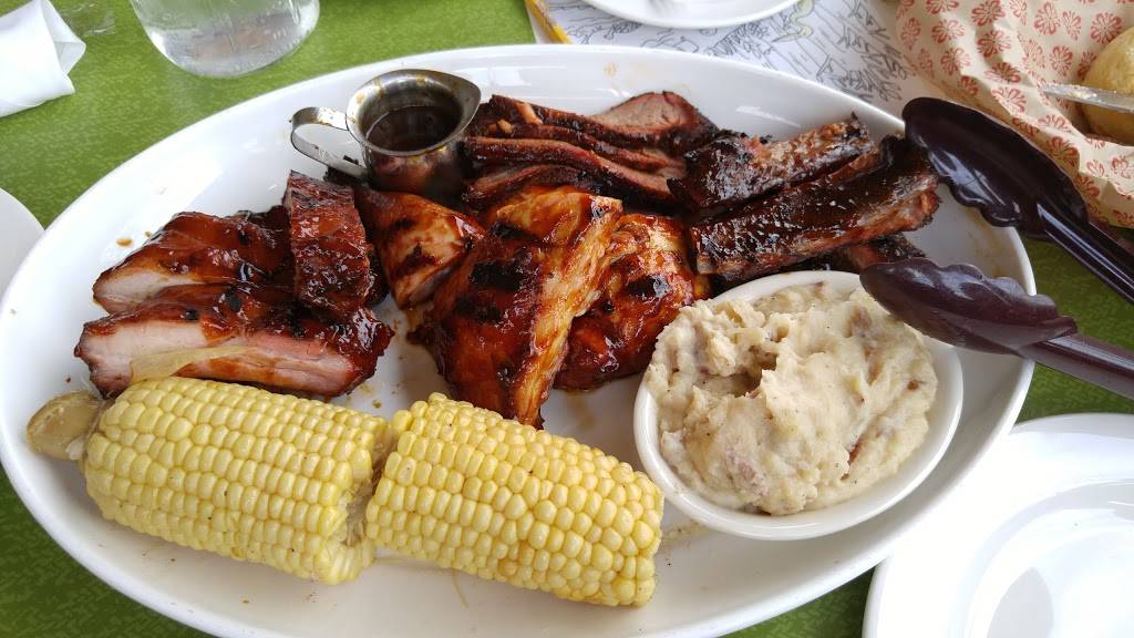 Lucilles Smokehouse Bar-B-Que | restaurant | 1870 Montebello Town Center Drive, Rosemead, CA 91770, USA | 3237267427 OR +1 323-726-7427