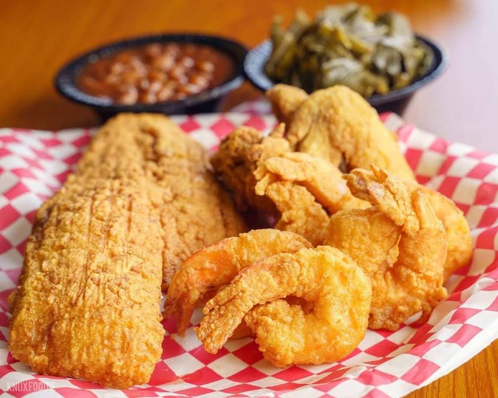 Captain Jack | restaurant | 2701 E Magnolia Ave, Knoxville, TN 37914, USA | 8652004625 OR +1 865-200-4625