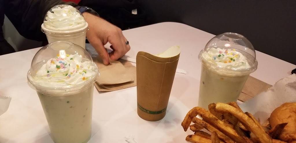 Nitro Burger | restaurant | 2050 Cornhusker Hwy, Lincoln, NE 68521, USA | 4025706433 OR +1 402-570-6433