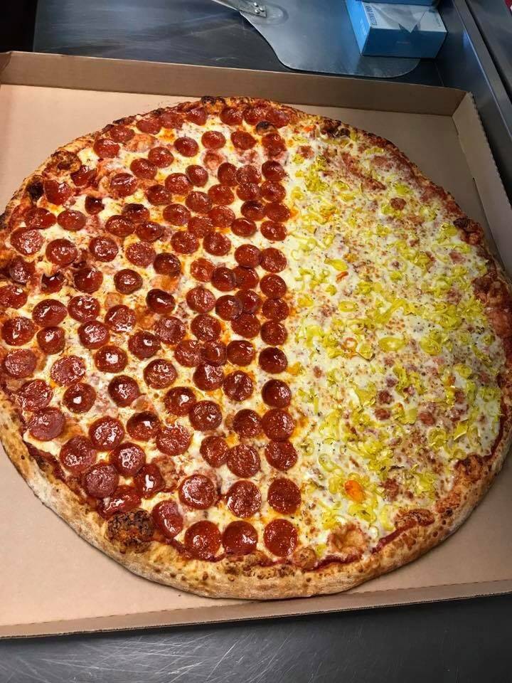 Foxs Pizza | restaurant | 3589 Brodhead Rd, Monaca, PA 15061, USA | 7243710030 OR +1 724-371-0030