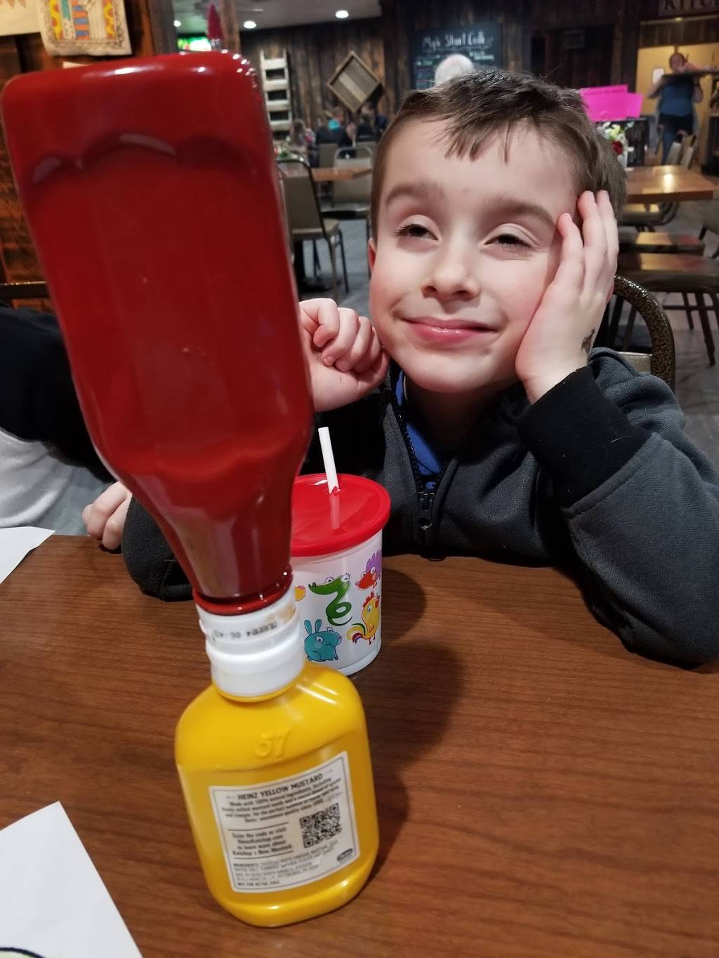 Maple Street Grille | restaurant | 303 10th Ave, PO Box 44, Orion, IL 61273, USA | 3096262087 OR +1 309-626-2087