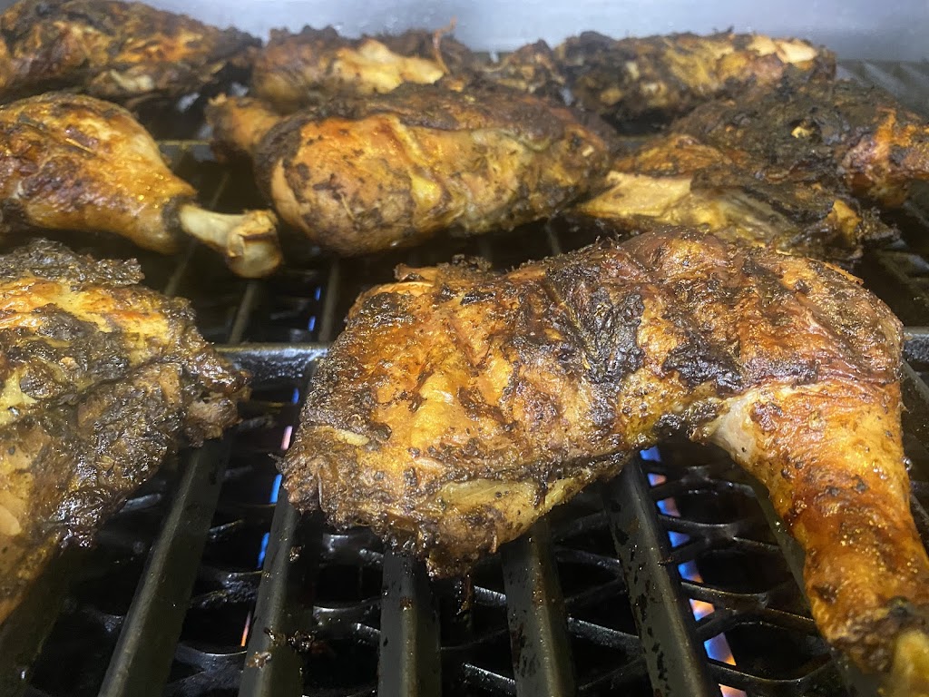 Chew2Live Caribbean American Fusion | restaurant | 1230 Thomaston Ave, Waterbury, CT 06704, USA | 2035283263 OR +1 203-528-3263