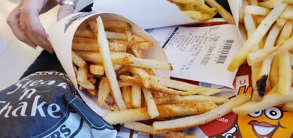 Steak n Shake | restaurant | 12160 Mariposa Rd, Victorville, CA 92395, USA | 7602430445 OR +1 760-243-0445