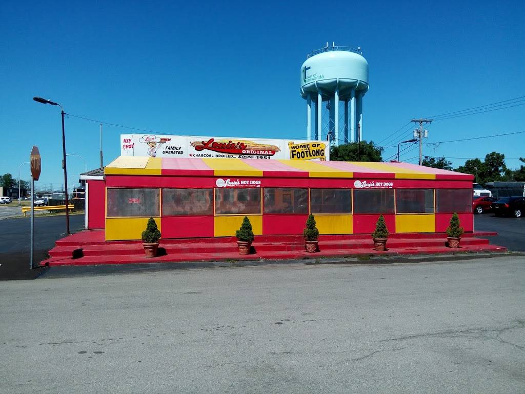Louies Foot Long Hot Dogs | restaurant | 69 Grand Island Blvd, Tonawanda, NY 14150, USA | 7168779701 OR +1 716-877-9701
