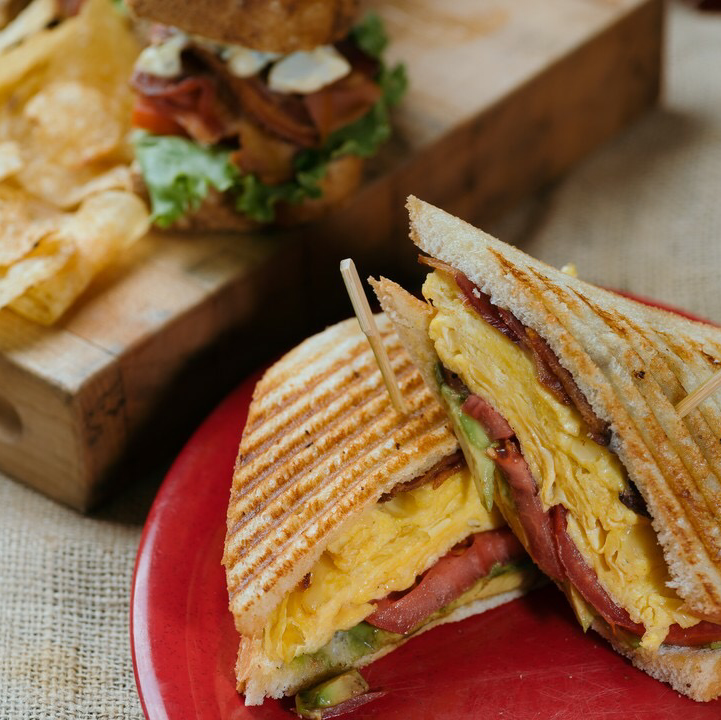 Gourmets Market | restaurant | 5107 Kingston Pike A, Knoxville, TN 37919, USA | 8655848739 OR +1 865-584-8739