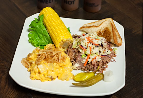 Fat Daddys Bar-B-Que | restaurant | 104 N Denver Ave, Russellville, AR 72801, USA | 4799670420 OR +1 479-967-0420