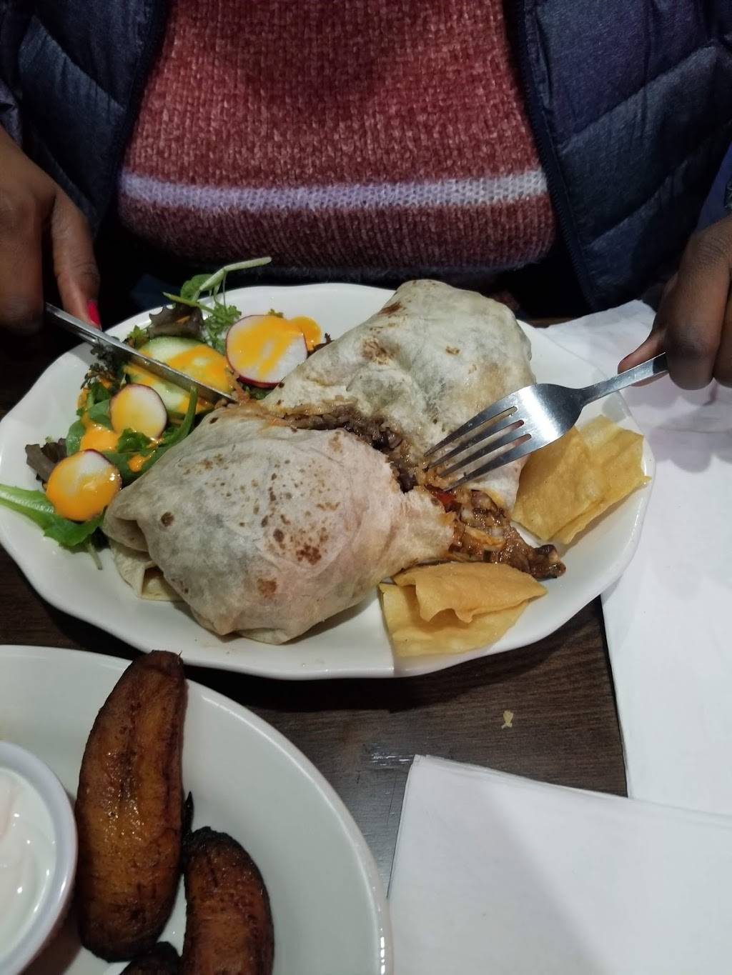 Catrinas | restaurant | 2406, 7316 3rd Ave, Brooklyn, NY 11209, USA | 7188334400 OR +1 718-833-4400