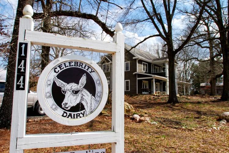 The Inn at Celebrity Dairy | restaurant | 144 Celebrity Dairy Way, Siler City, NC 27344, USA | 9197425176 OR +1 919-742-5176