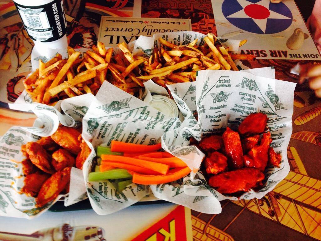 Wingstop | restaurant | 1180 Shingle Creek Xing, Brooklyn Center, MN 55430, USA | 7635859464 OR +1 763-585-9464