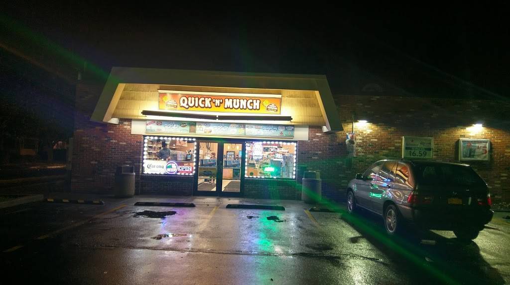 Quick N Munch | restaurant | 432 Glide St, Rochester, NY 14606, USA | 5853281996 OR +1 585-328-1996